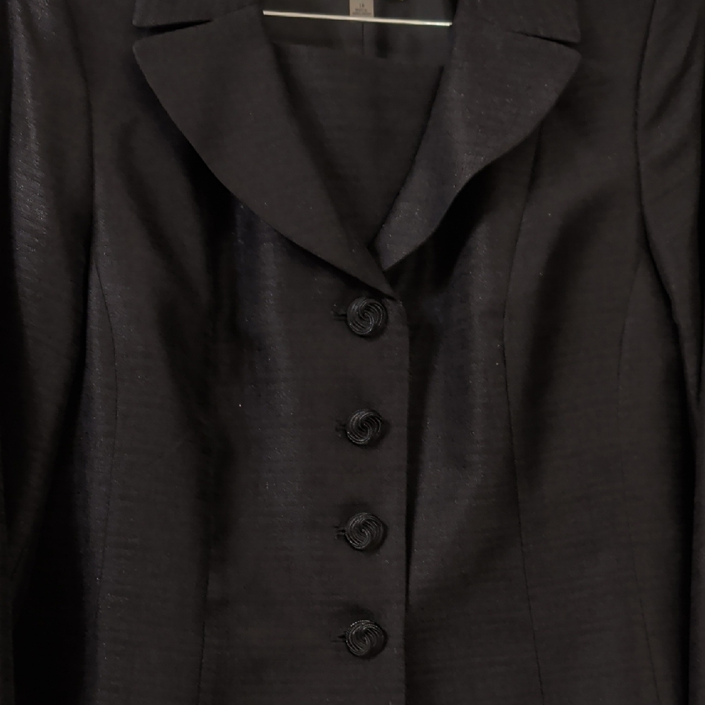 Elegant Black Women's Suit